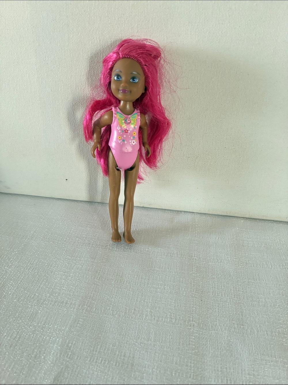 Mattel Barbie Dreamtopia princess Chelsea doll pink hair